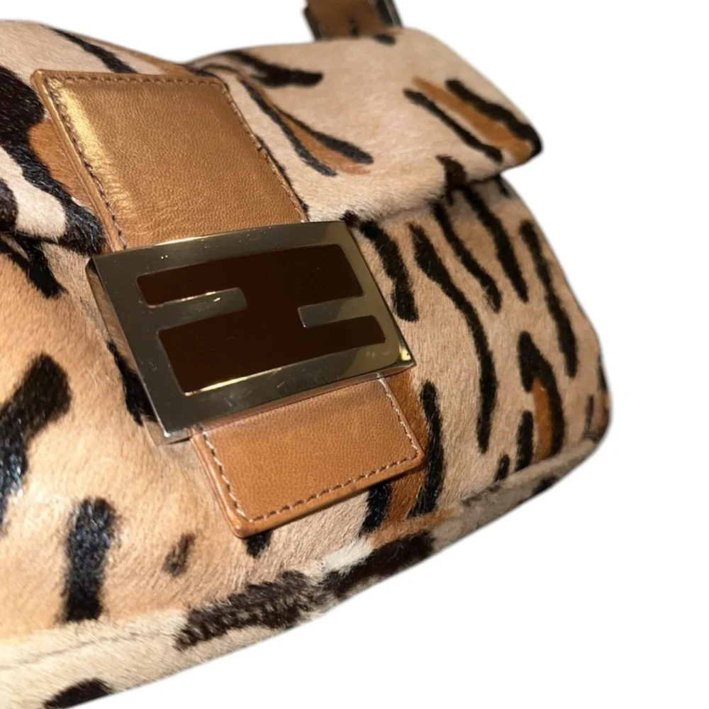 Fendi Pony Hair Leopard Baguette - Picture 8 of 9